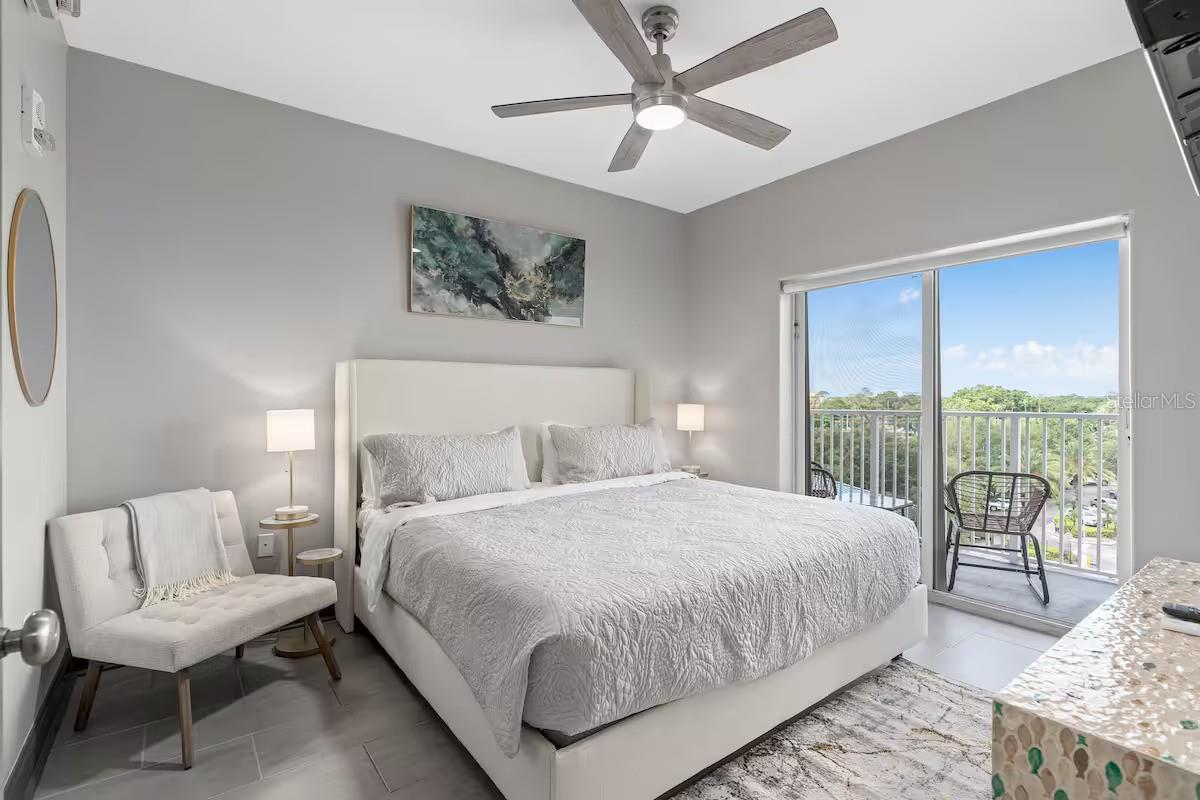 Image 16 of 32 For 13415 Blue Heron Beach Drive 410