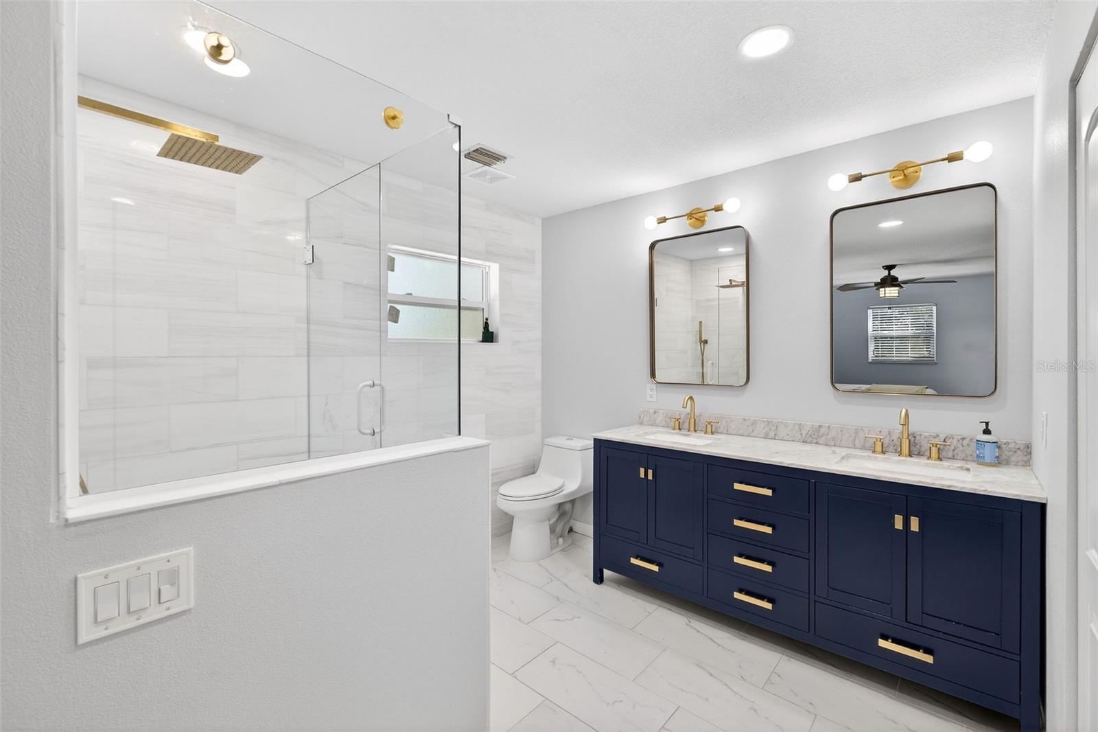 Image 11 of 41 For 1933 South Boulevard