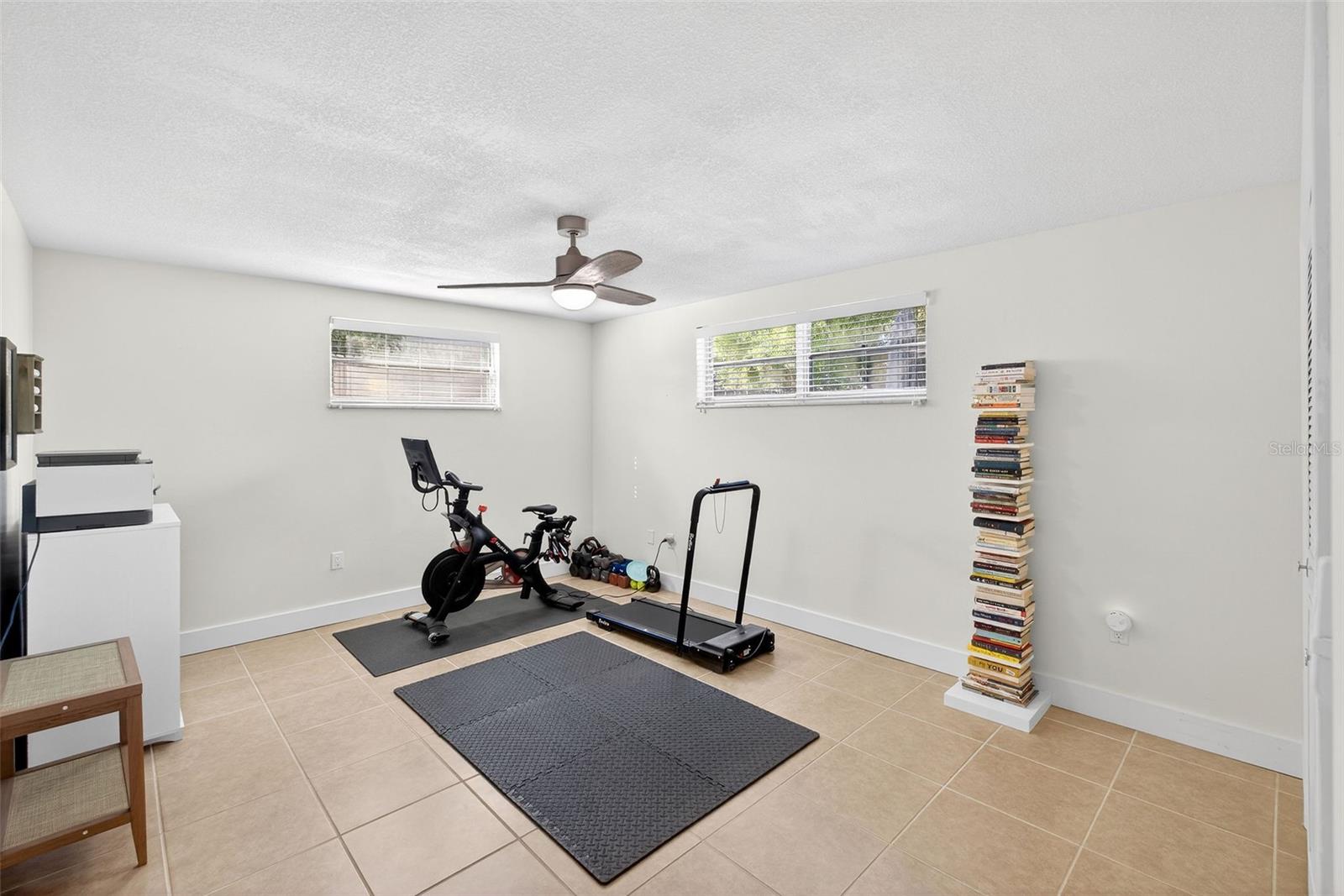 Image 18 of 41 For 1933 South Boulevard