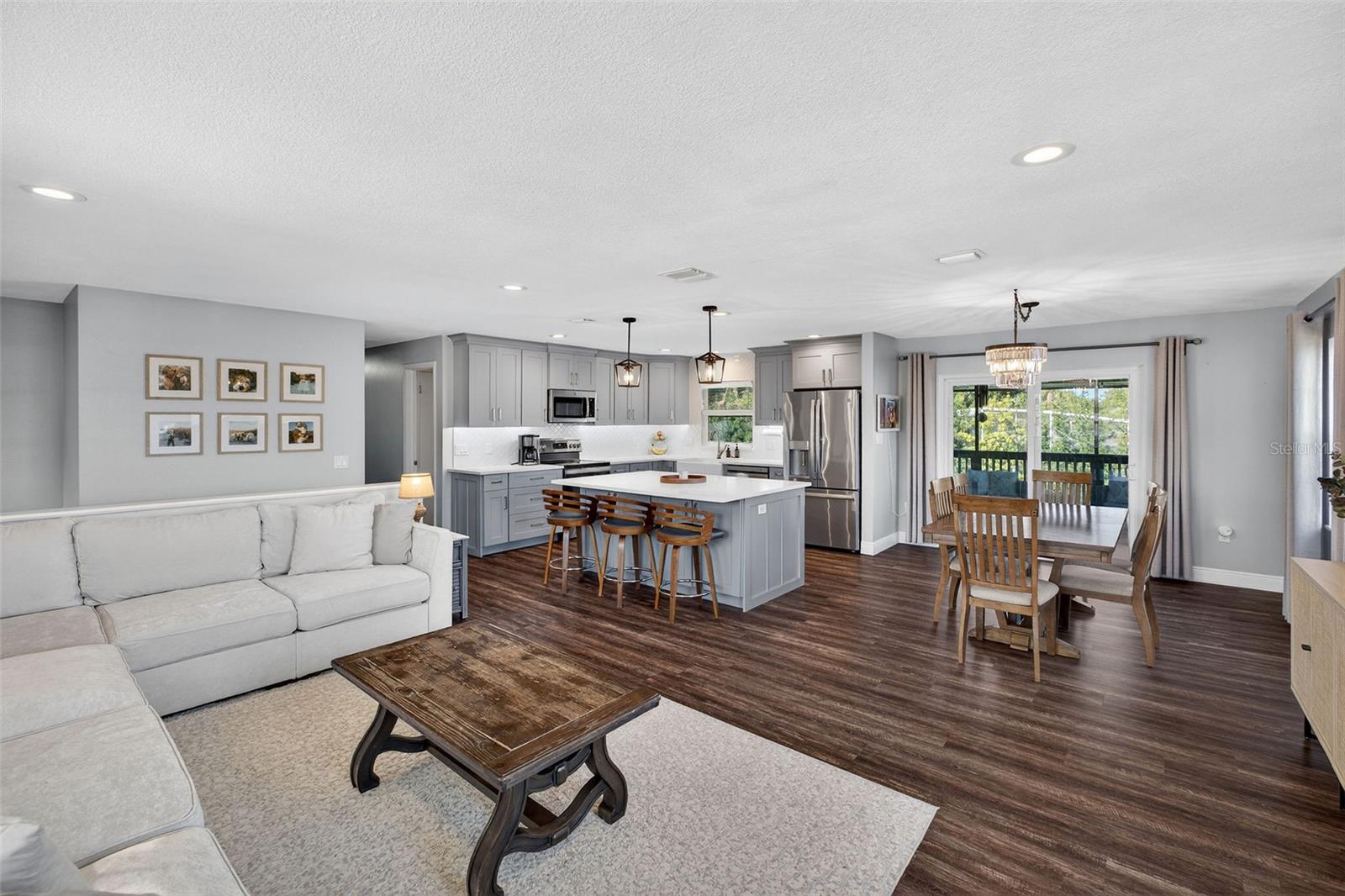 Image 3 of 41 For 1933 South Boulevard