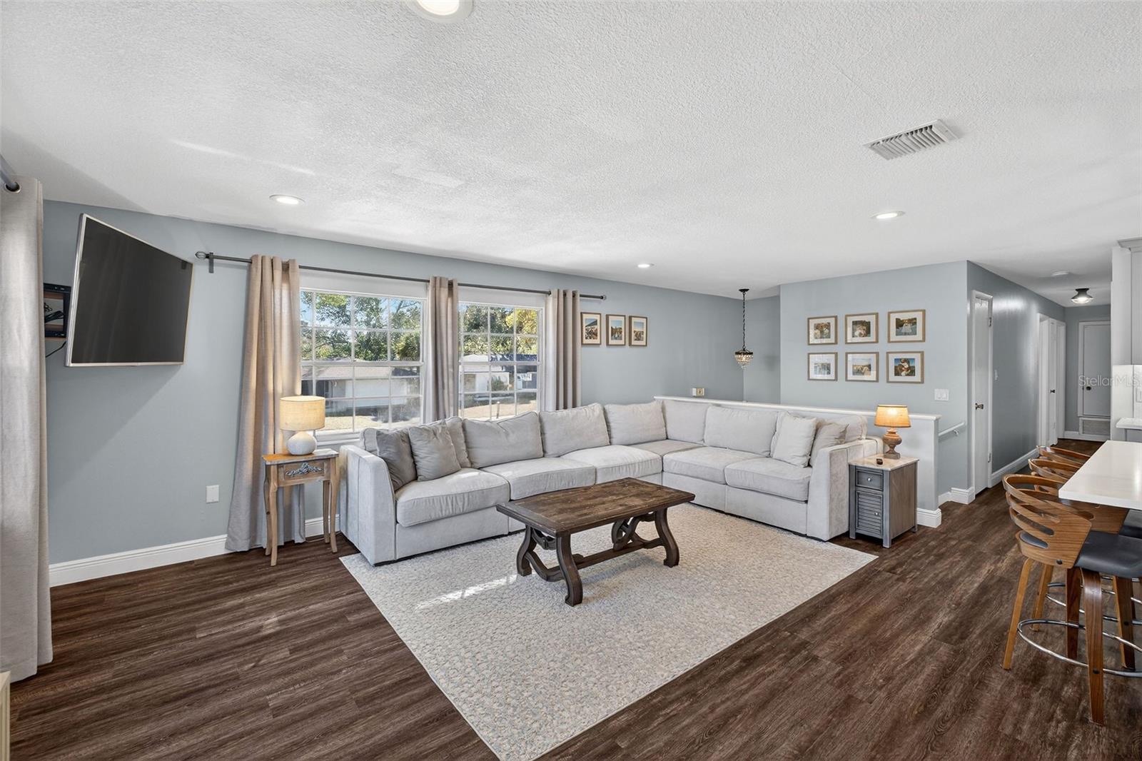 Image 32 of 41 For 1933 South Boulevard