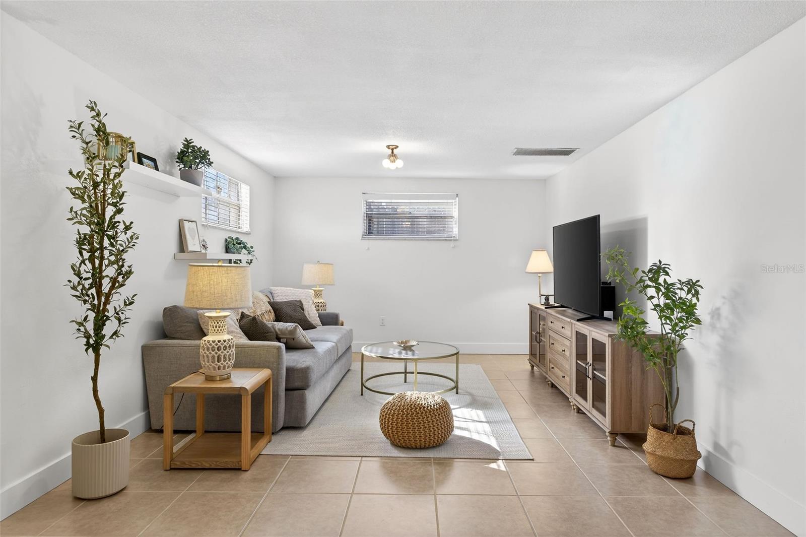 Image 39 of 41 For 1933 South Boulevard