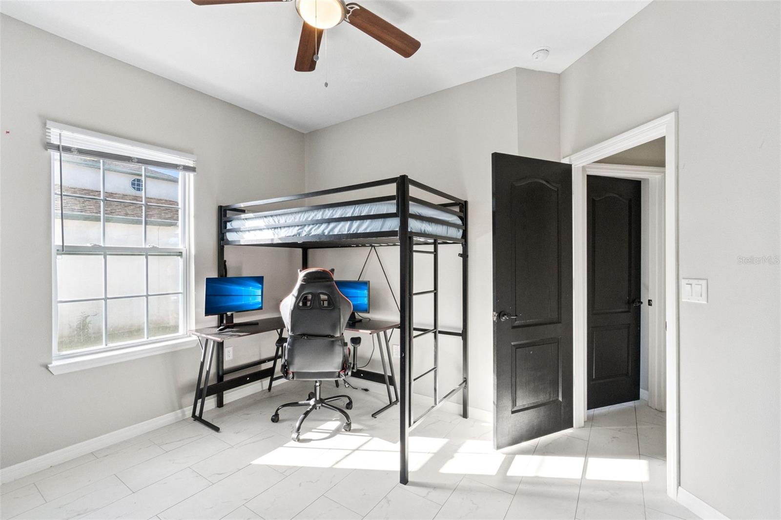 Image 11 of 20 For 611 Gazelle Drive