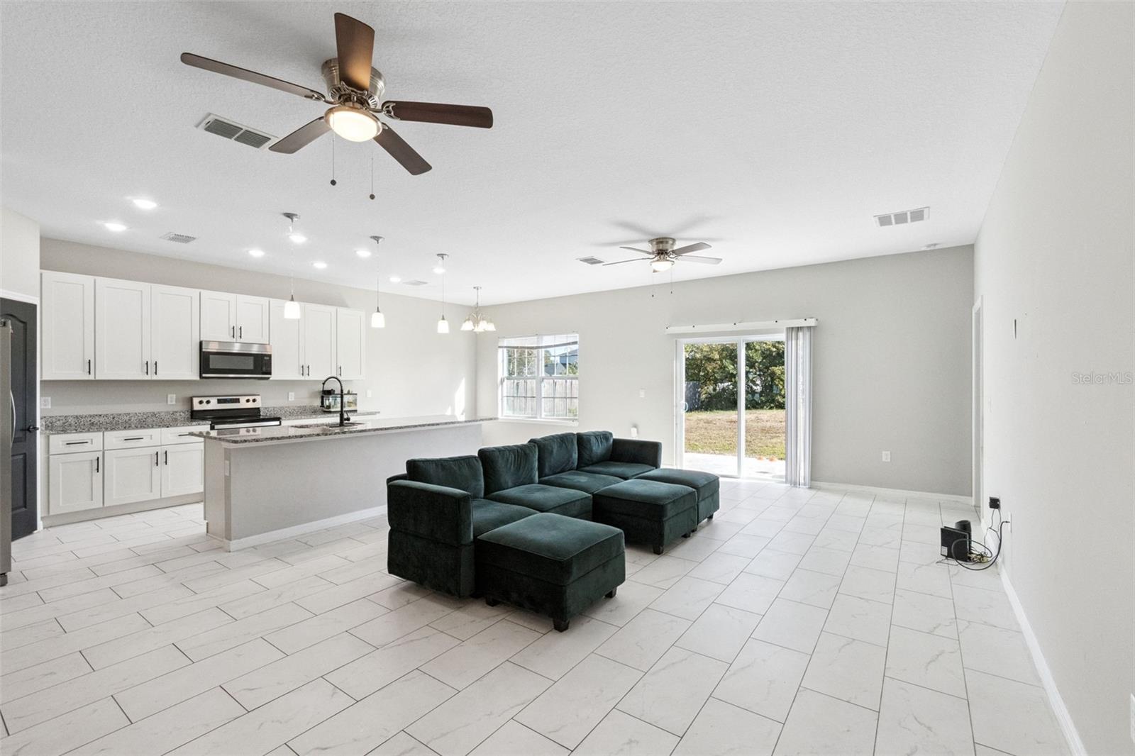 Image 4 of 20 For 611 Gazelle Drive