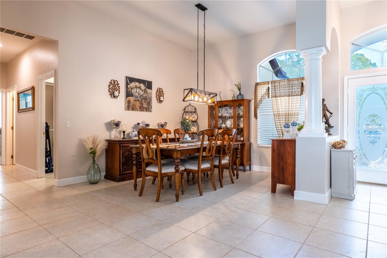 Image 22 of 85 For 1131 Pine Avenue