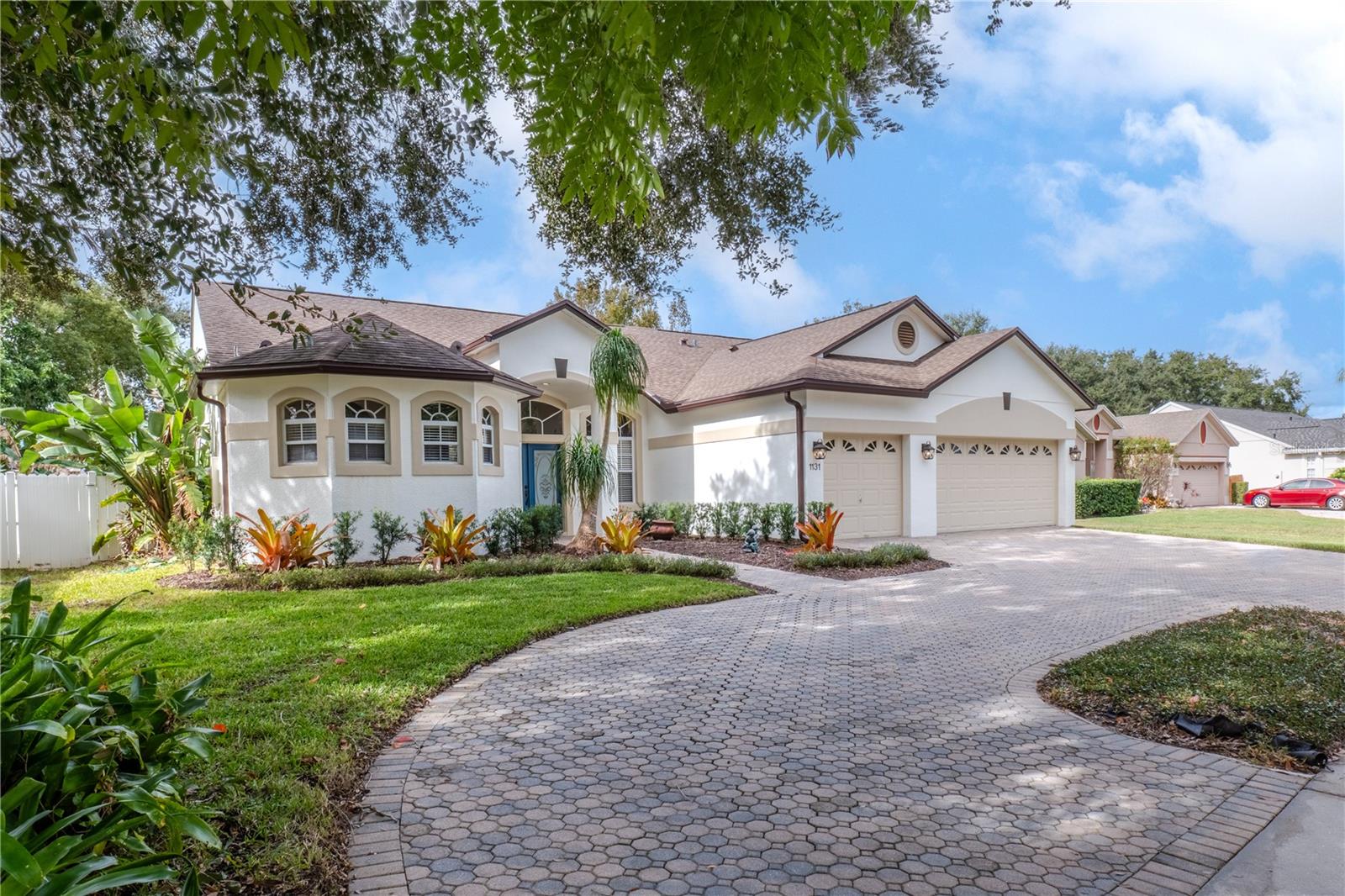 Image 3 of 85 For 1131 Pine Avenue