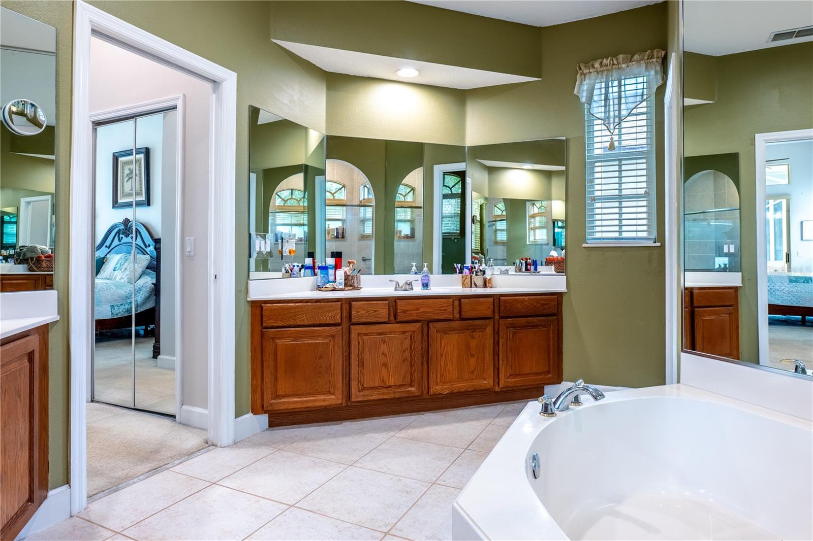 Image 30 of 85 For 1131 Pine Avenue