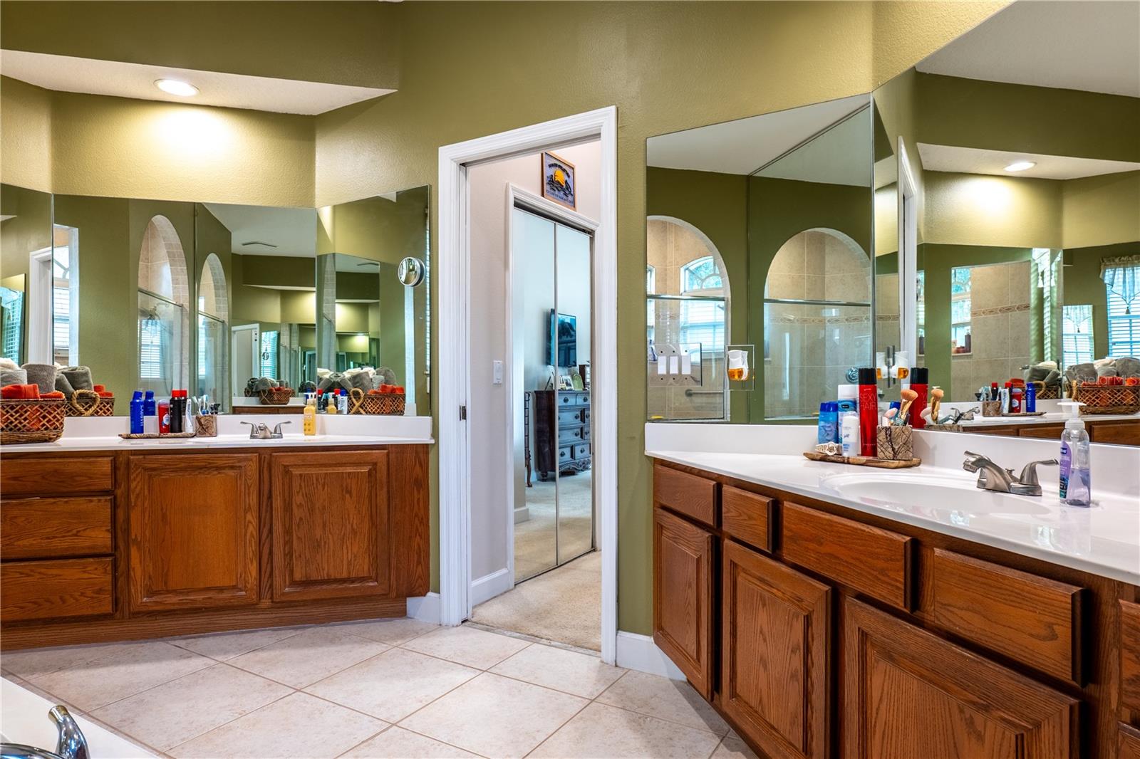 Image 32 of 85 For 1131 Pine Avenue