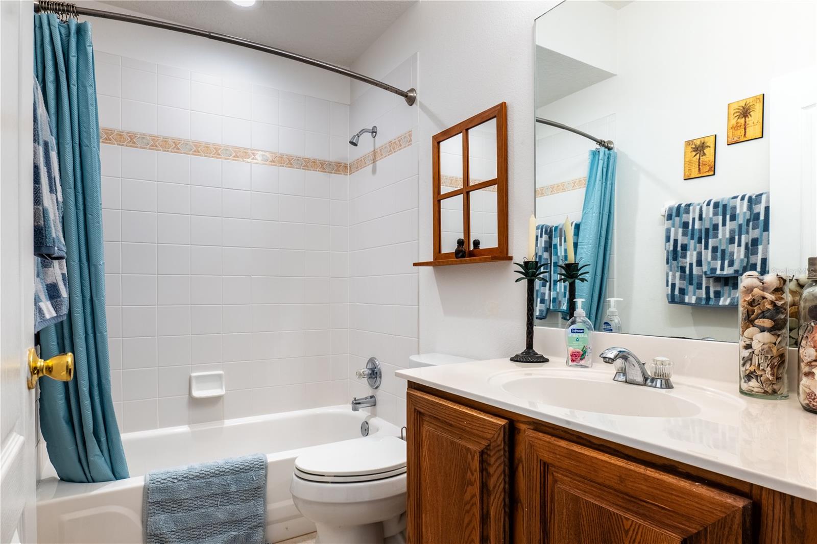 Image 38 of 85 For 1131 Pine Avenue