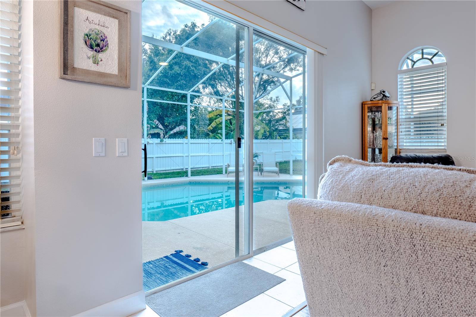 Image 68 of 85 For 1131 Pine Avenue