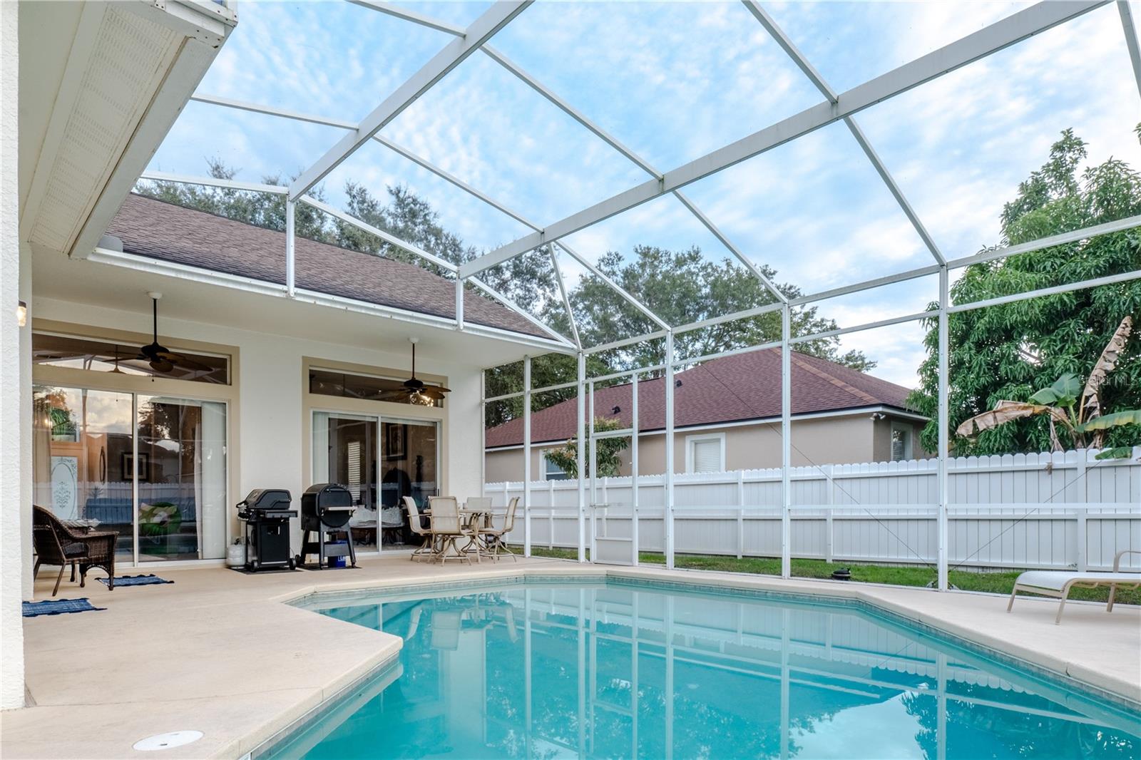 Image 73 of 85 For 1131 Pine Avenue