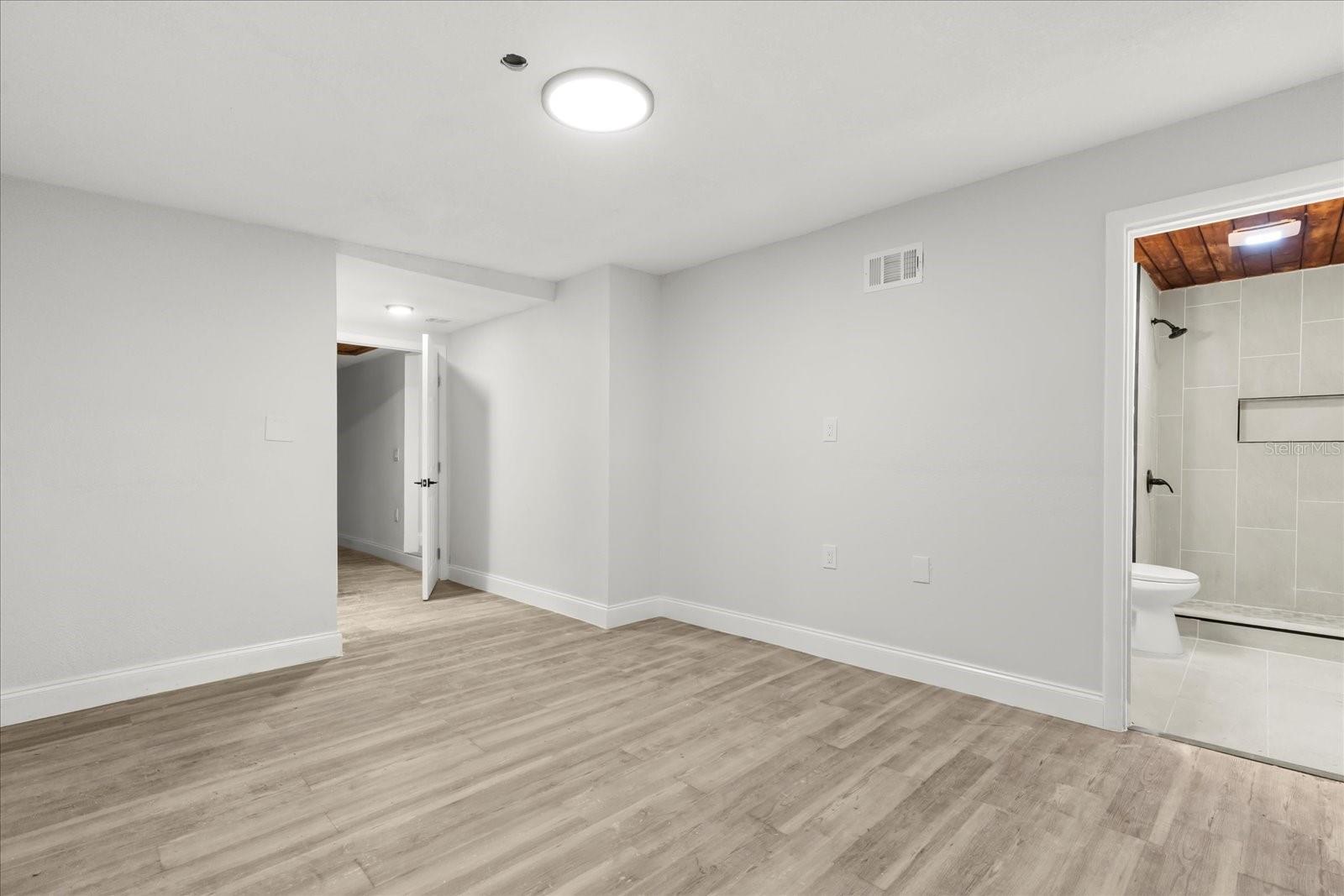 Image 14 of 23 For 14317 10th Street