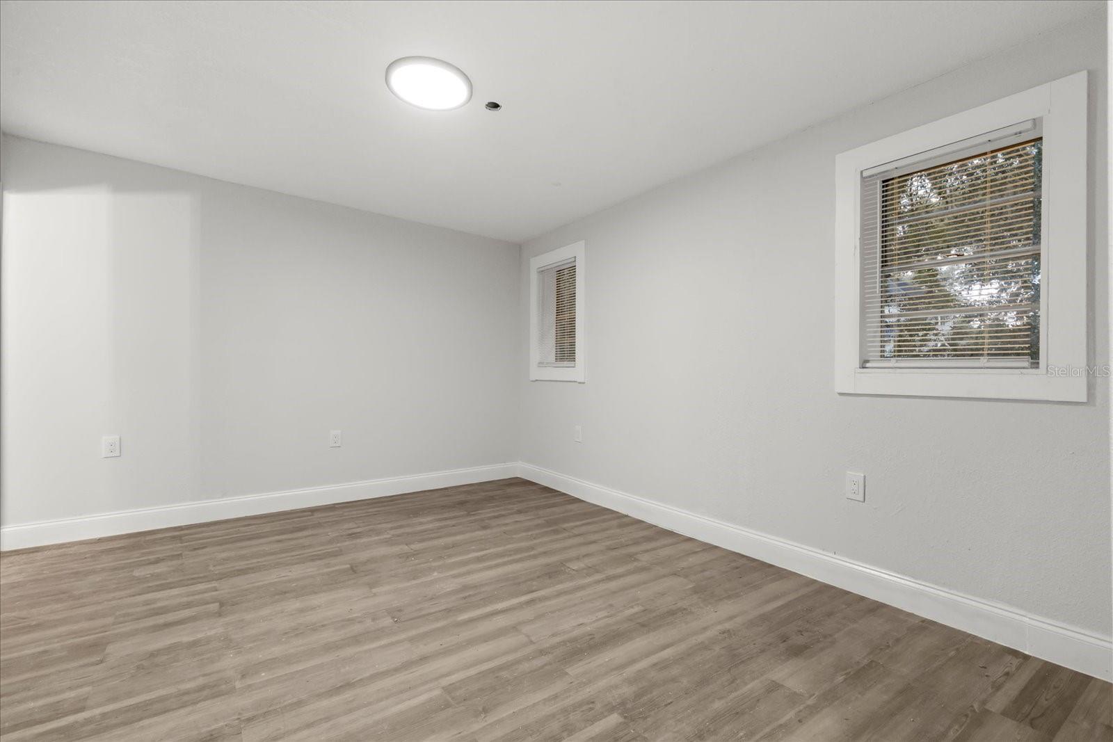 Image 18 of 23 For 14317 10th Street