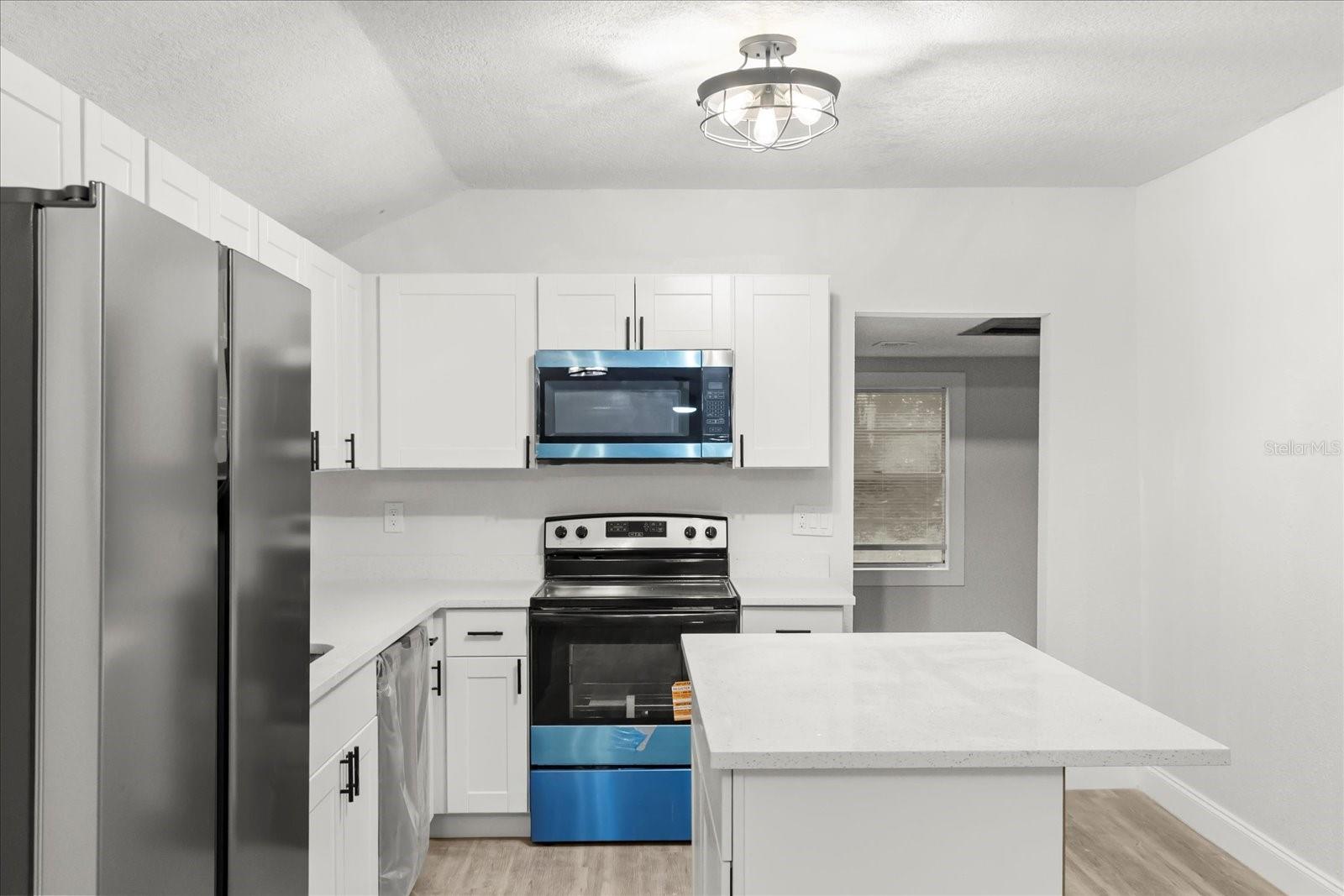 Image 6 of 23 For 14317 10th Street