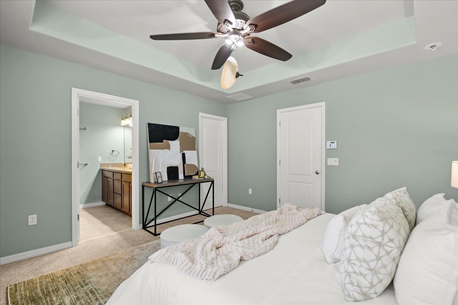 Image 19 of 28 For 2058 Prospect Avenue