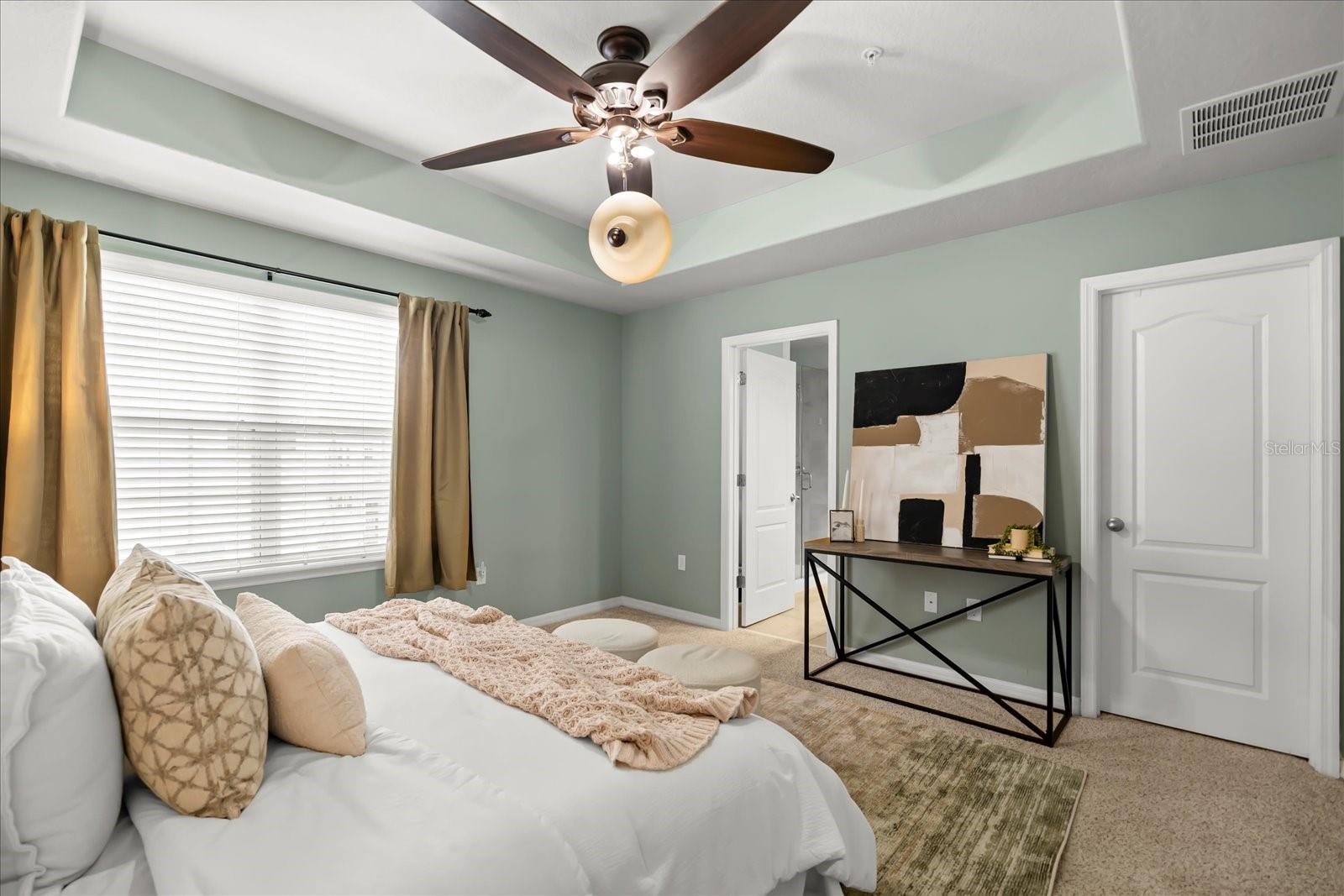 Image 21 of 28 For 2058 Prospect Avenue