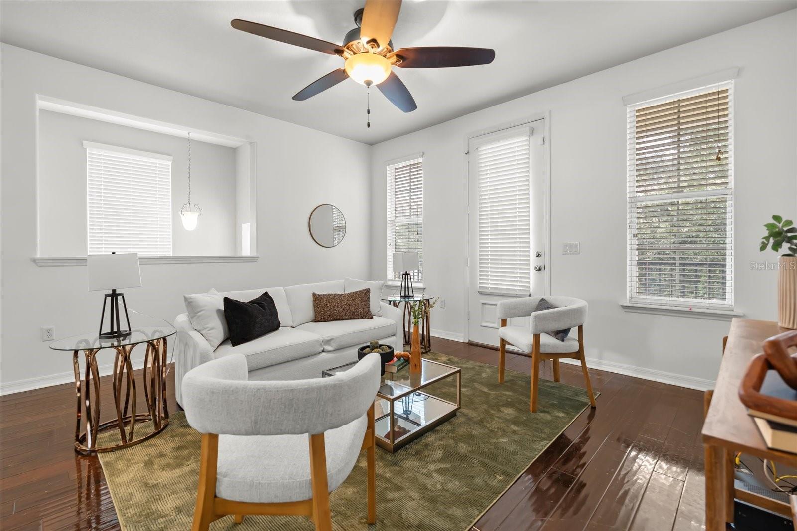 Image 4 of 28 For 2058 Prospect Avenue