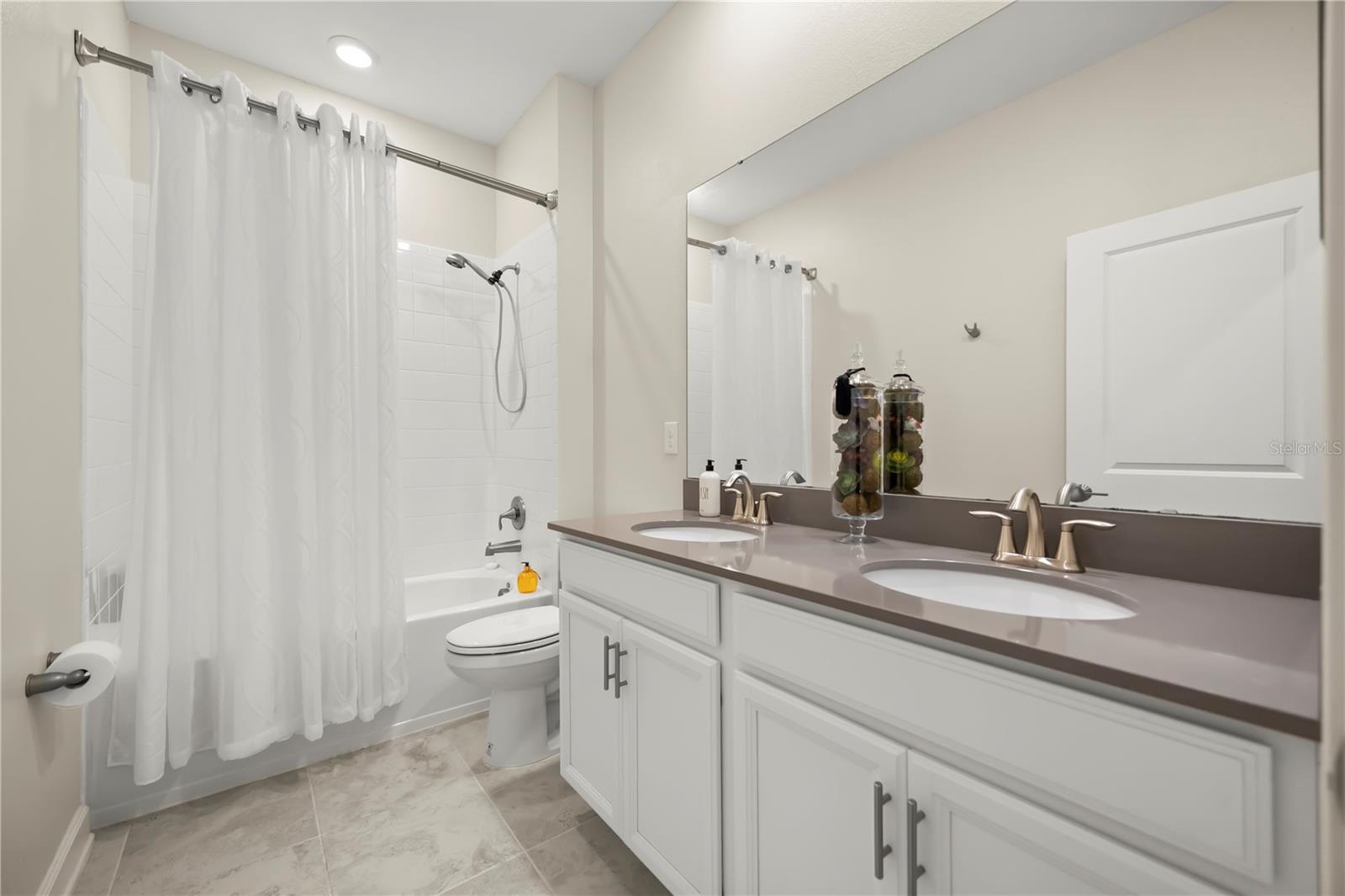 Image 17 of 43 For 2292 Mountain Pine Street