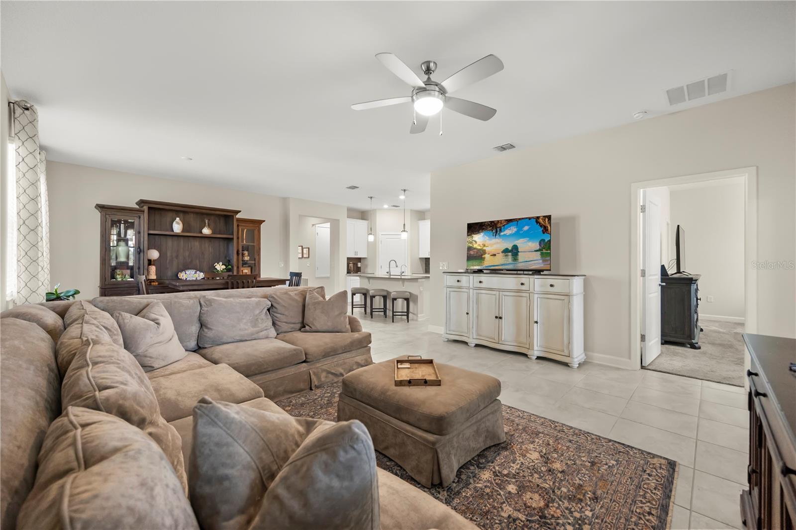 Image 3 of 43 For 2292 Mountain Pine Street