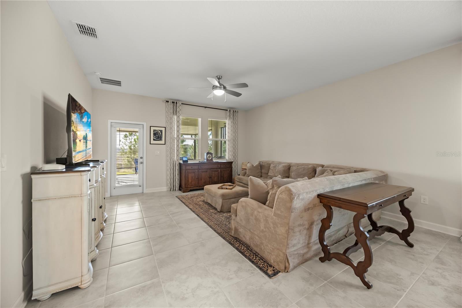 Image 5 of 43 For 2292 Mountain Pine Street