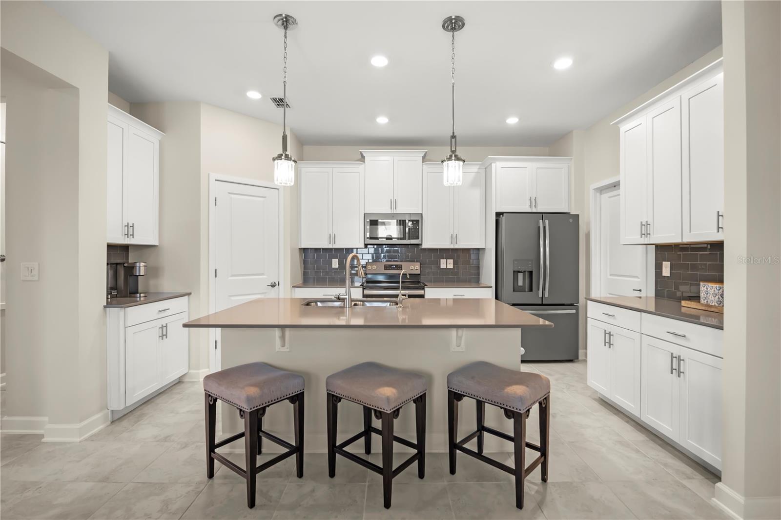 Image 7 of 43 For 2292 Mountain Pine Street