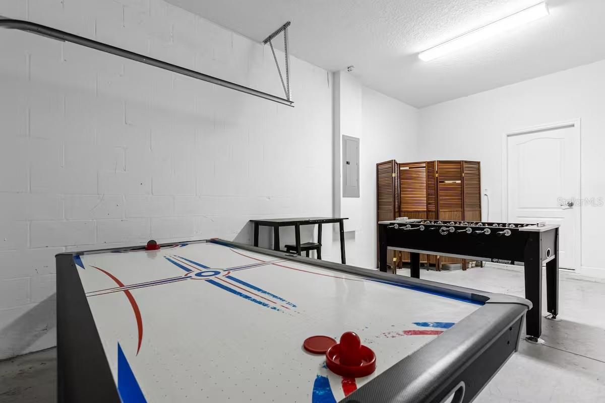 Image 37 of 52 For 8802 Bamboo Palm Court