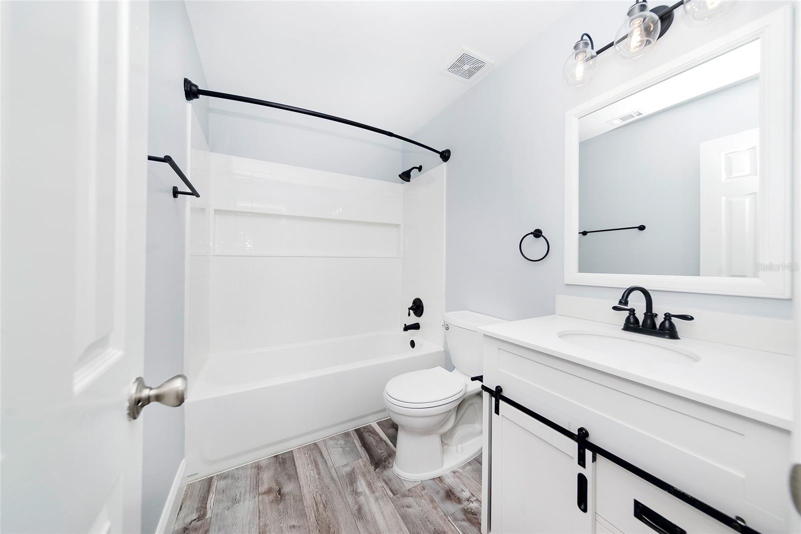 Image 17 of 23 For 106 Placid Woods Court