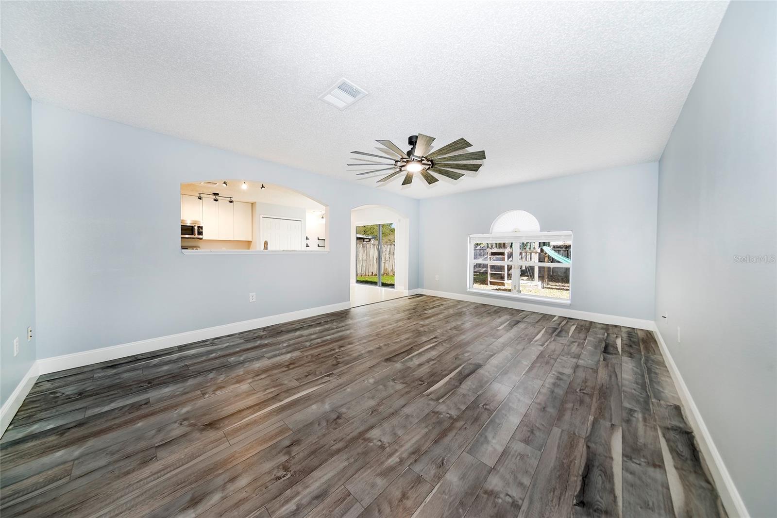 Image 7 of 23 For 106 Placid Woods Court