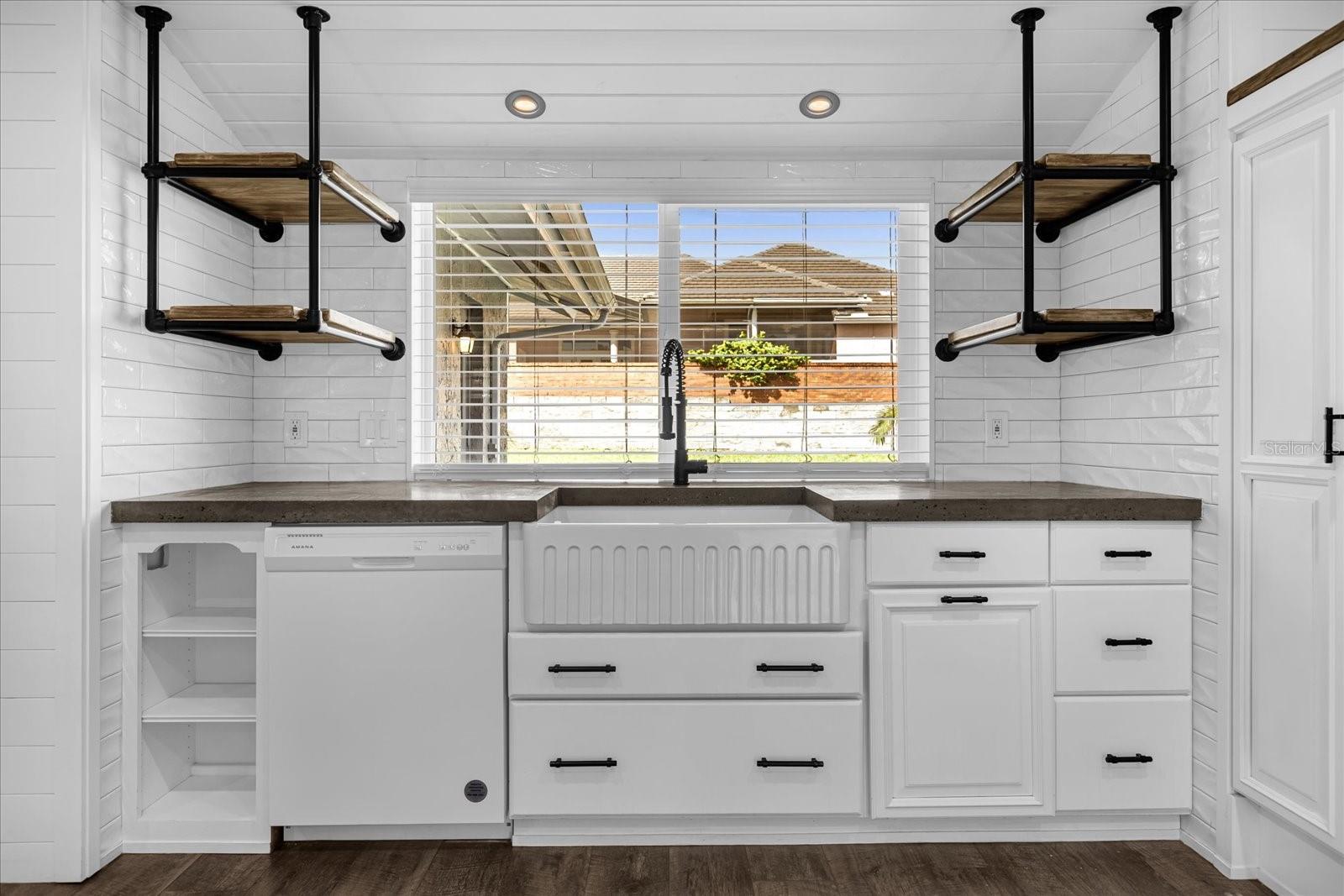 Image 6 of 17 For 8756 Granada Boulevard