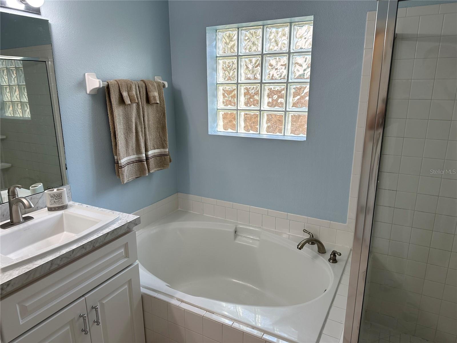 Image 27 of 74 For 632 Heron Bay Drive