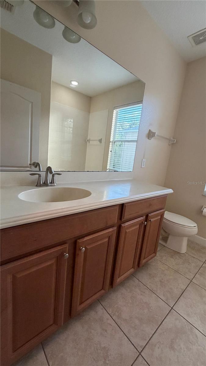 Image 22 of 42 For 1020 Glenraven Lane