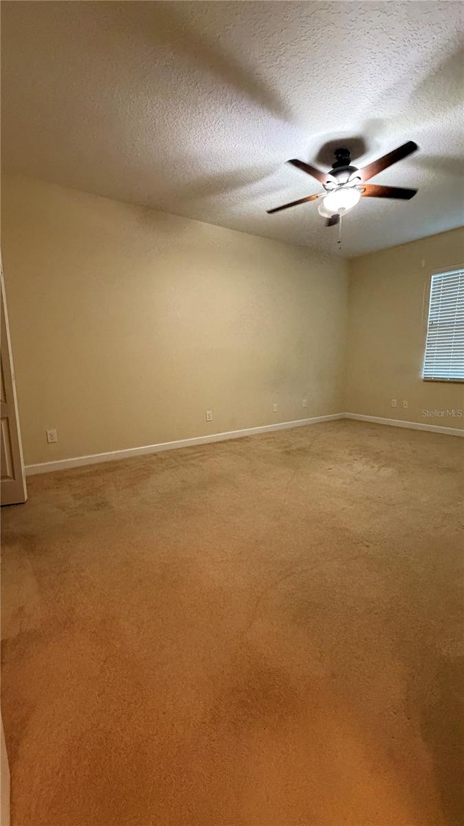 Image 33 of 42 For 1020 Glenraven Lane