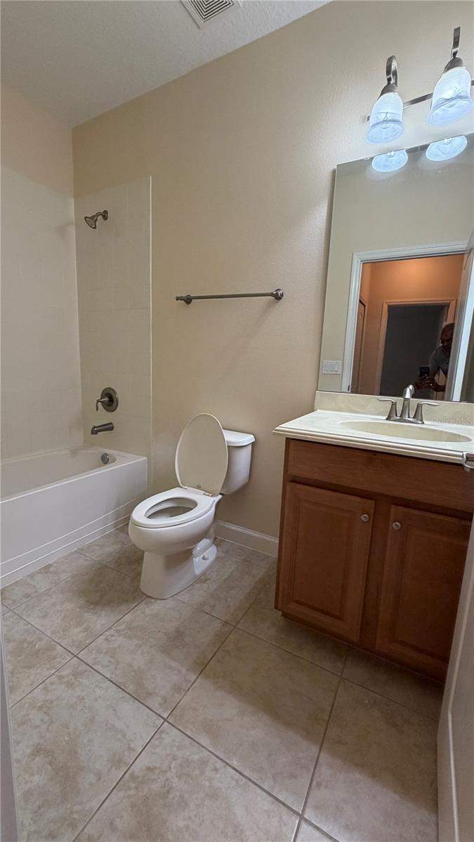 Image 34 of 42 For 1020 Glenraven Lane