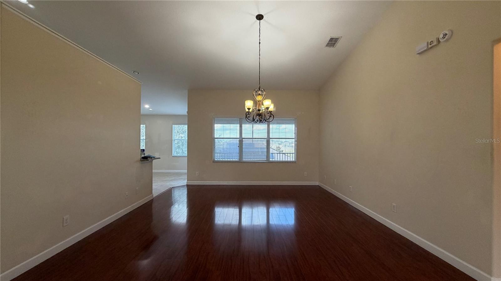 Image 4 of 42 For 1020 Glenraven Lane