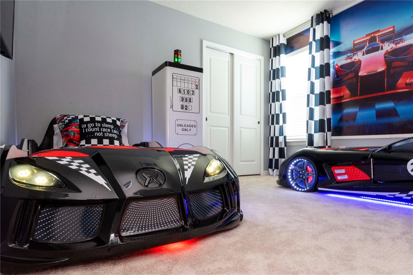 Image 32 of 63 For 3413 Lilac  