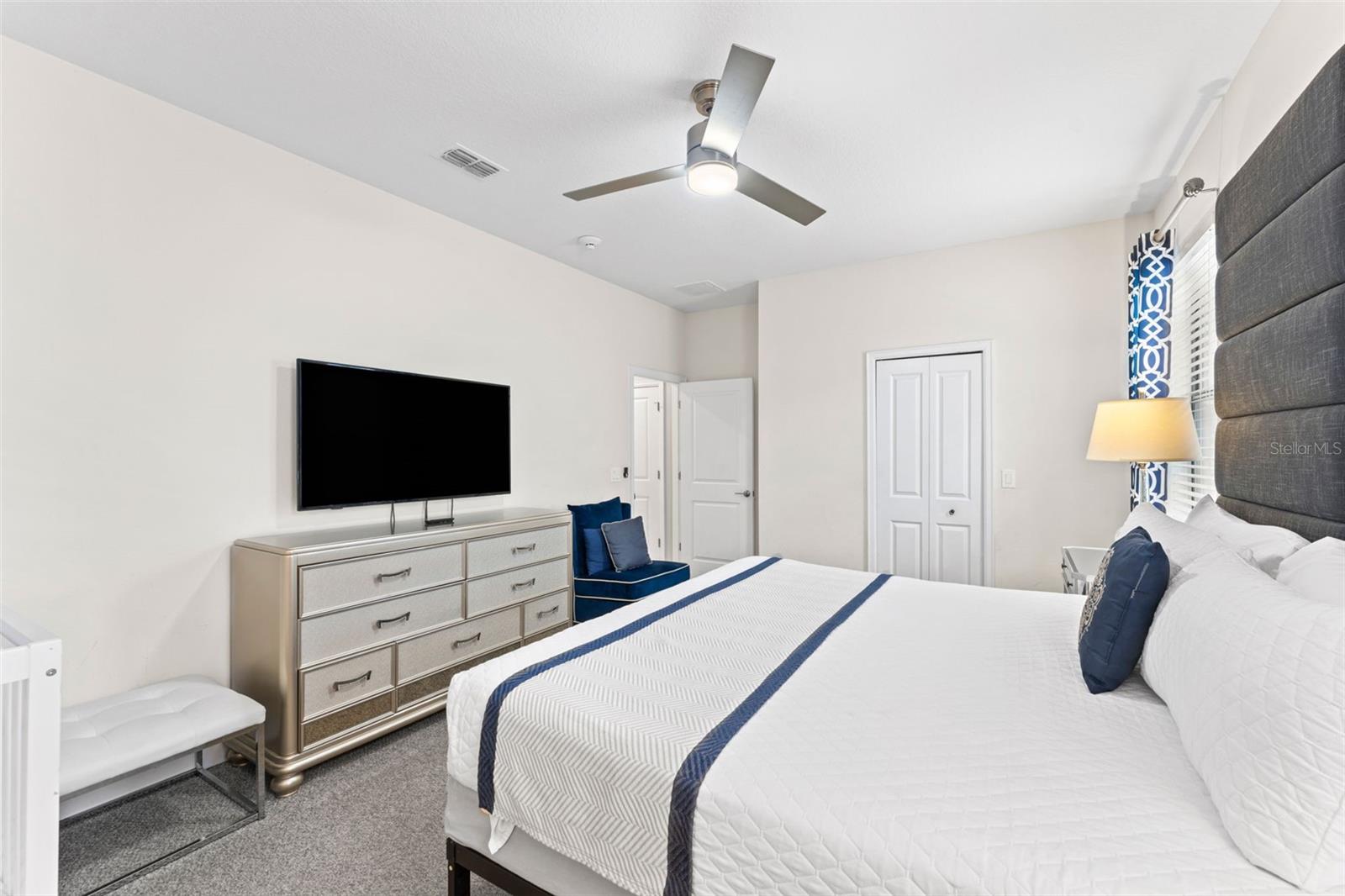 Image 16 of 53 For 2933 Fable Street