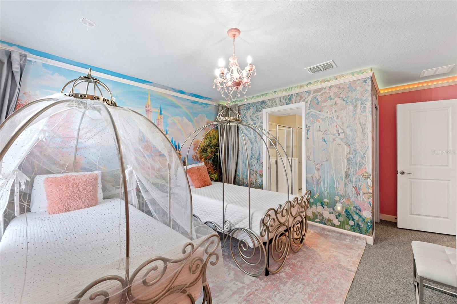 Image 36 of 53 For 2933 Fable Street