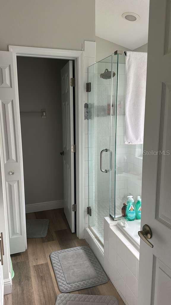 Image 14 of 32 For 17403 Summer Oak Lane