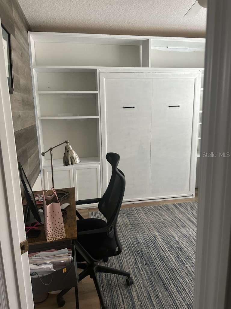 Image 17 of 32 For 17403 Summer Oak Lane