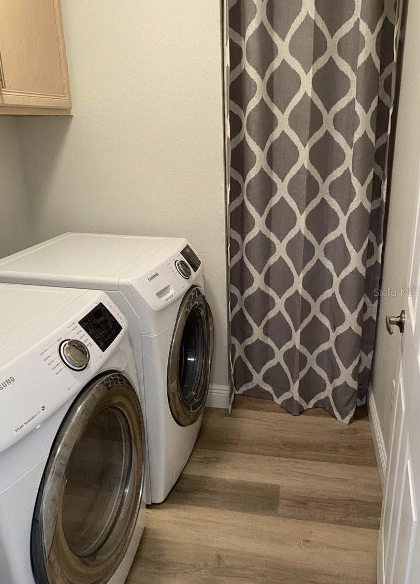 Image 19 of 32 For 17403 Summer Oak Lane