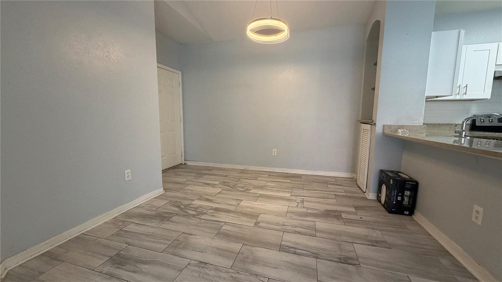 Image 4 of 25 For 2537 Maitland Crossing Way 3