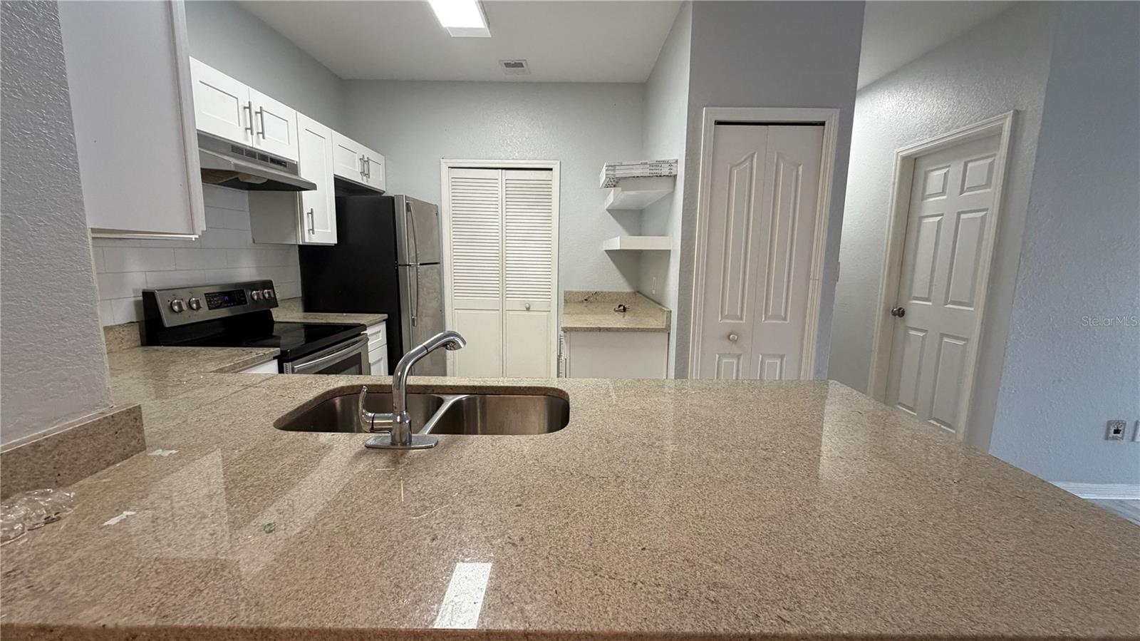 Image 5 of 25 For 2537 Maitland Crossing Way 3