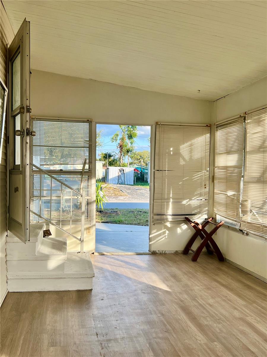 Image 15 of 33 For 2047 Kepner Drive