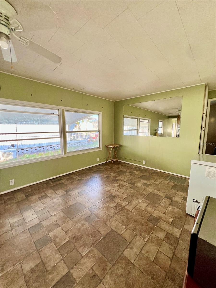 Image 24 of 33 For 2047 Kepner Drive