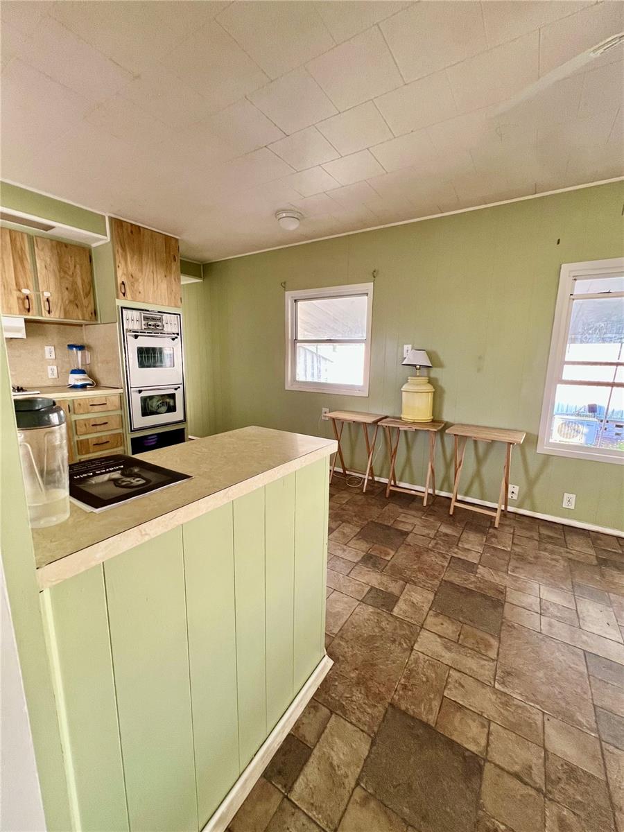 Image 25 of 33 For 2047 Kepner Drive