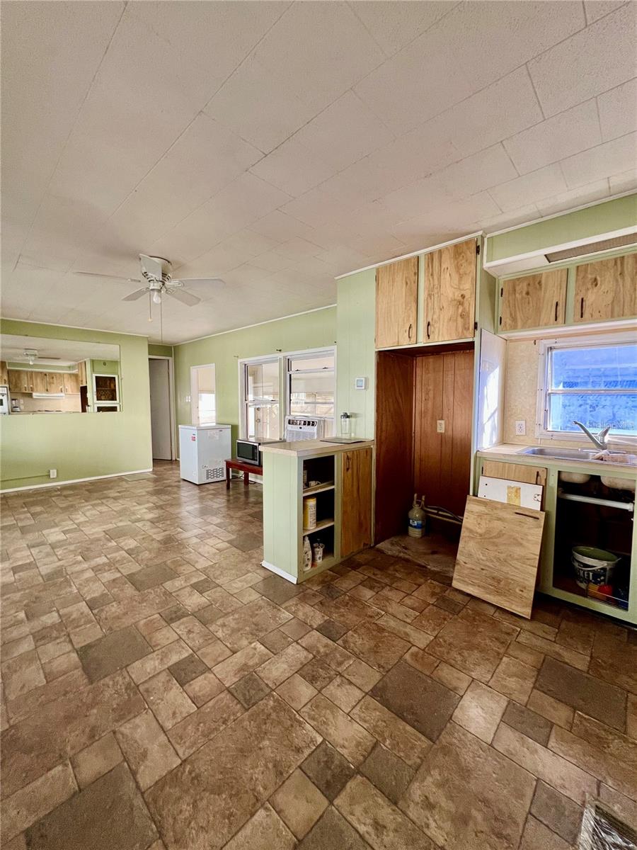 Image 26 of 33 For 2047 Kepner Drive