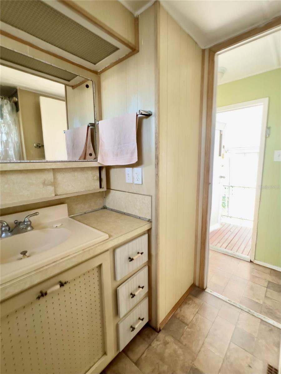 Image 30 of 33 For 2047 Kepner Drive