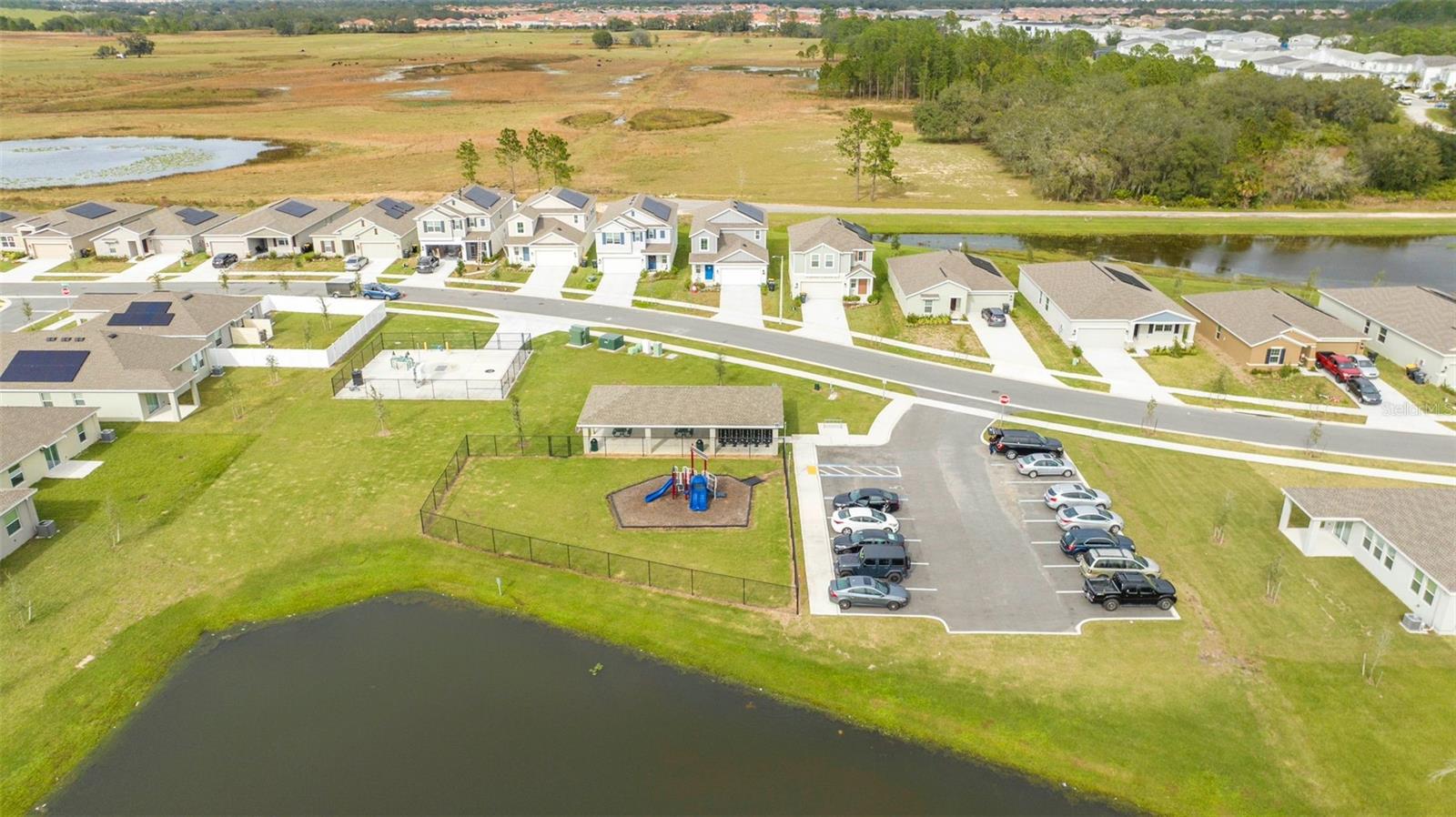 Image 43 of 48 For 668 Daring Drive