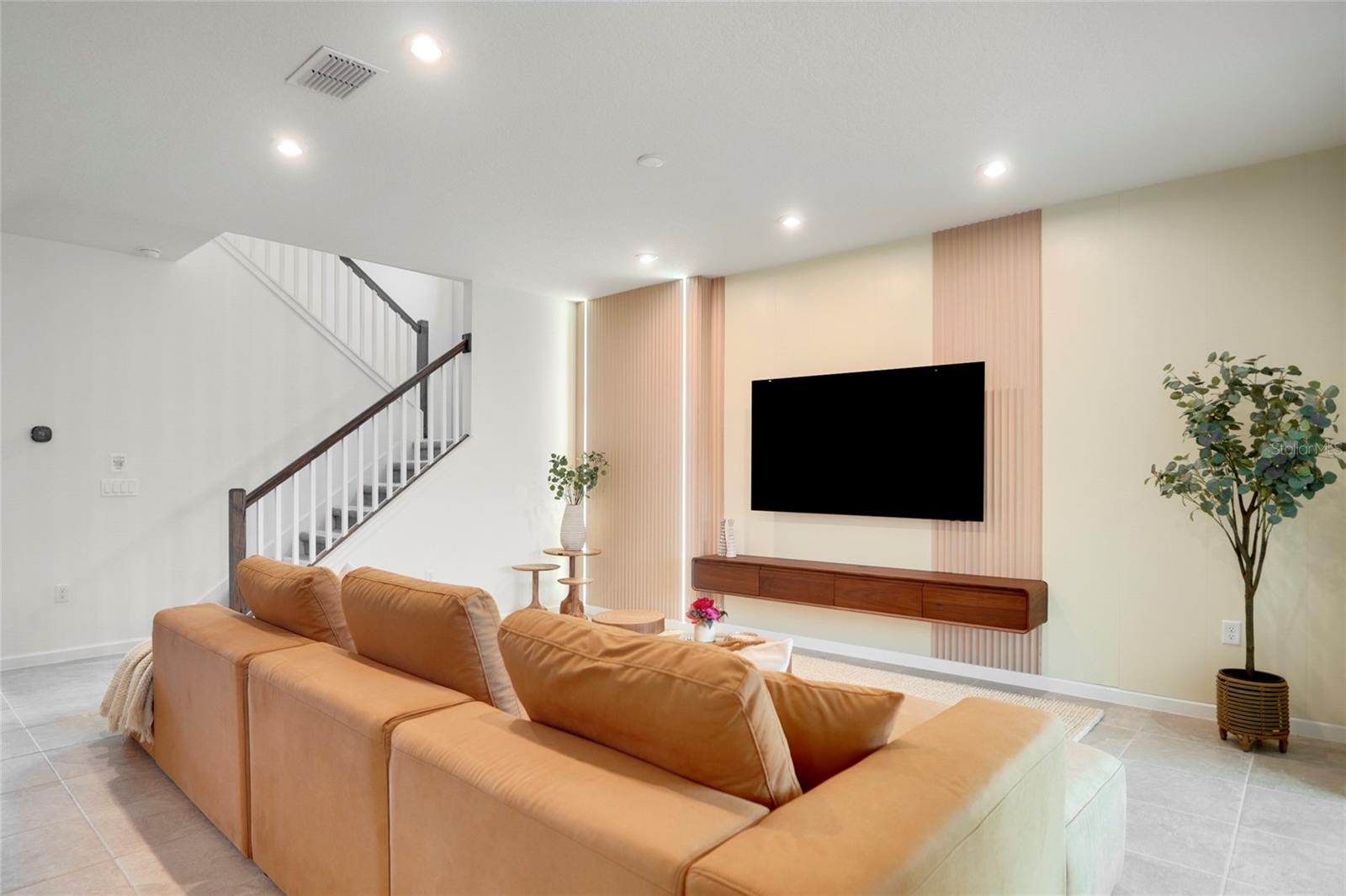 Image 15 of 70 For 9194 Seascape Cove