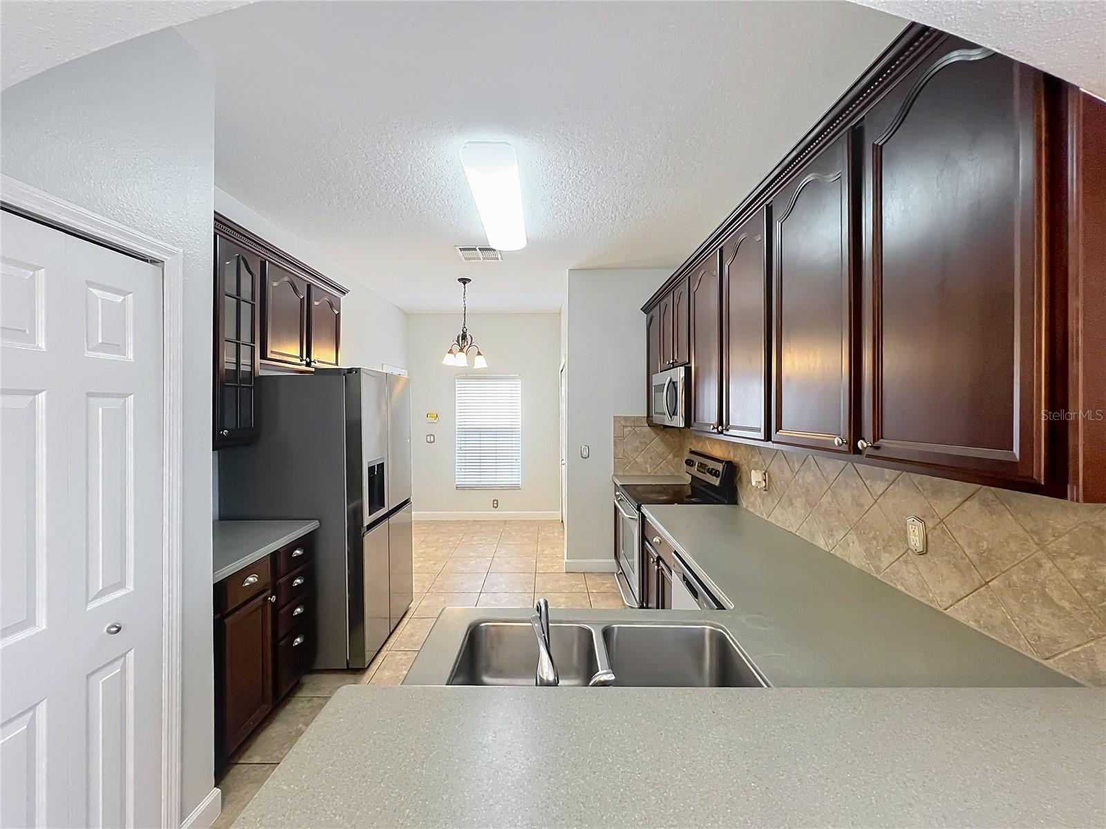 Image 10 of 58 For 16178 Old Ash Loop